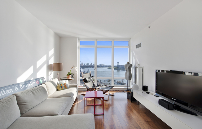 1 bed, 1 bath, 813 sqft, $6,450, Unit 21B