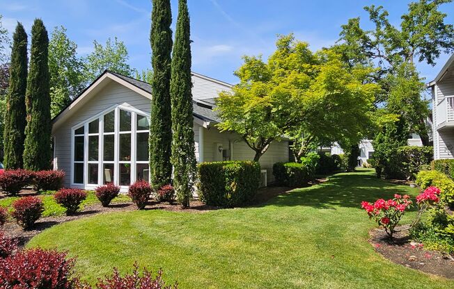 2 beds, 2 baths, 1,075 sqft, $1,575, Unit 331