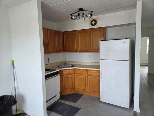 832 BRYANT AVE