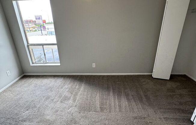 2 beds, 1 bath, 864 sqft, $1,195, Unit Unit 09