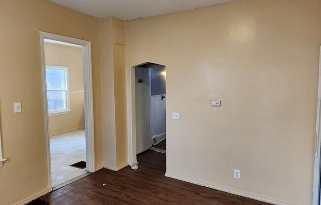 4 beds, 1 bath, $1,150, Unit 2