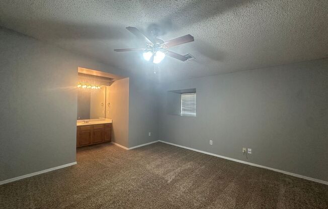 2 beds, 2.5 baths, $1,295