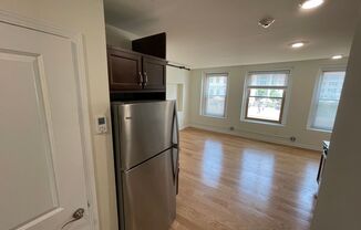 1 bed, 1 bath, 650 sqft, $1,375, Unit Apt 202