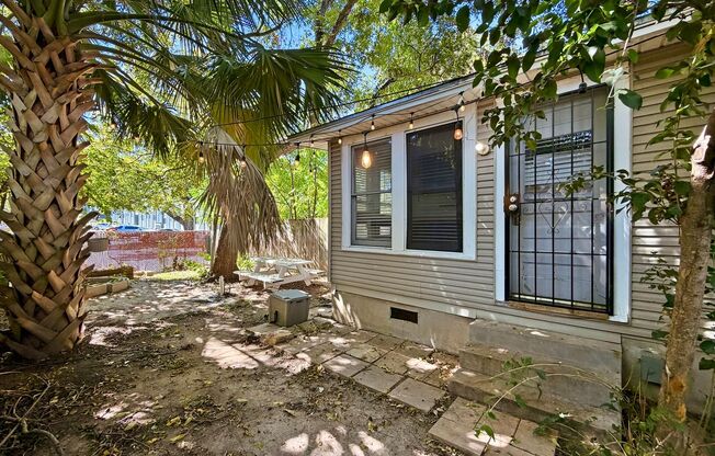 Duplex - 615 West 31st