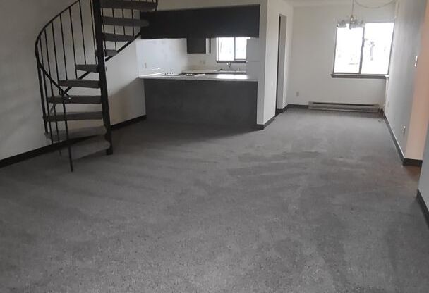 2 beds, 1 bath, 1,164 sqft, $1,450, Unit 342