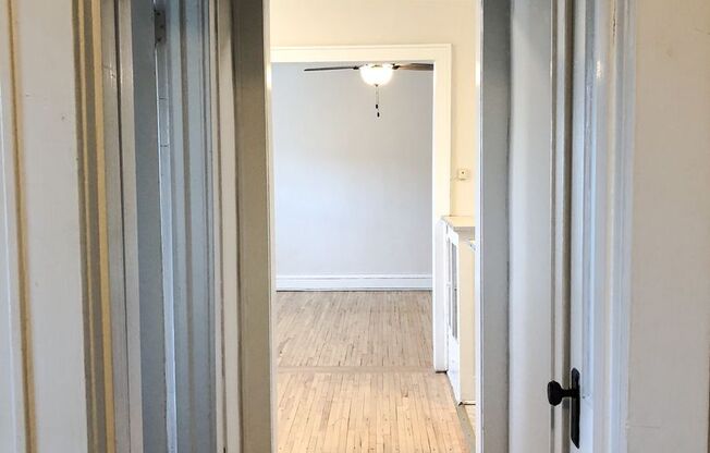 1 bed, 1 bath, 650 sqft, $1,195, Unit 306