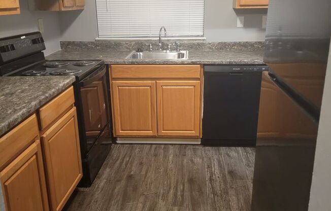 2 beds, 2 baths, 1,000 sqft, $900, Unit 3741 Alibi #2