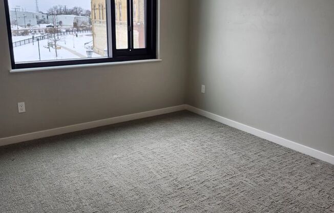 2 beds, 1 bath, 966 sqft, $1,500, Unit 201