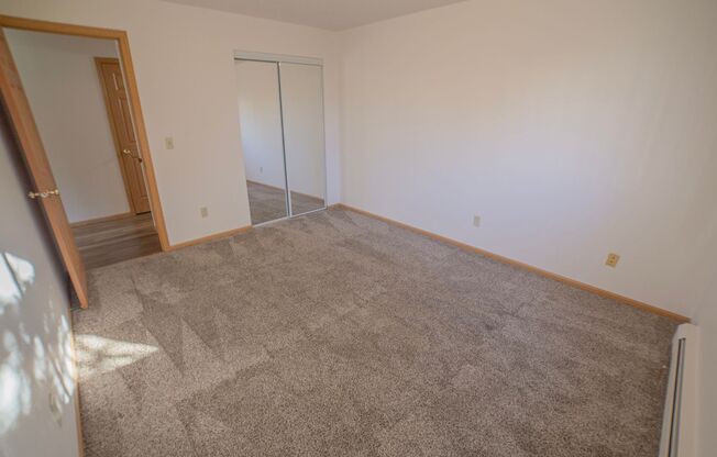 2 beds, 1 bath, 805 sqft, $820, Unit 1346-219