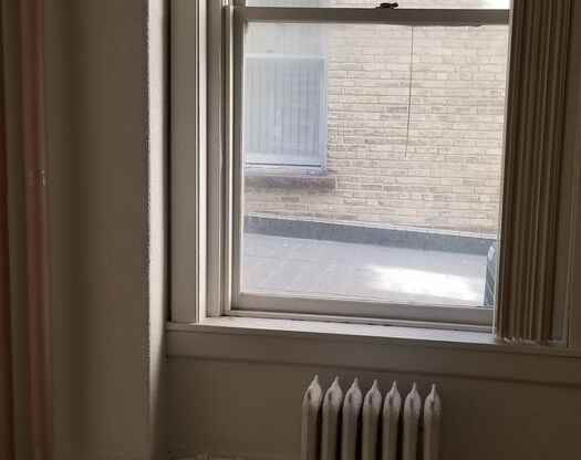 2 beds, 2 baths, 525 sqft, $695, Unit 230