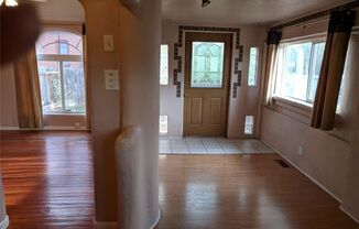 3 beds, 2 baths, $2,800