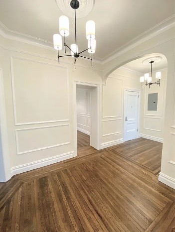 77 W 85 ST