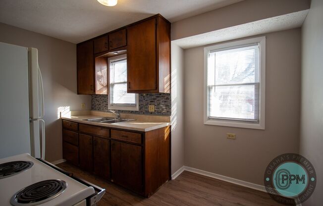 2 beds, 1 bath, $1,345