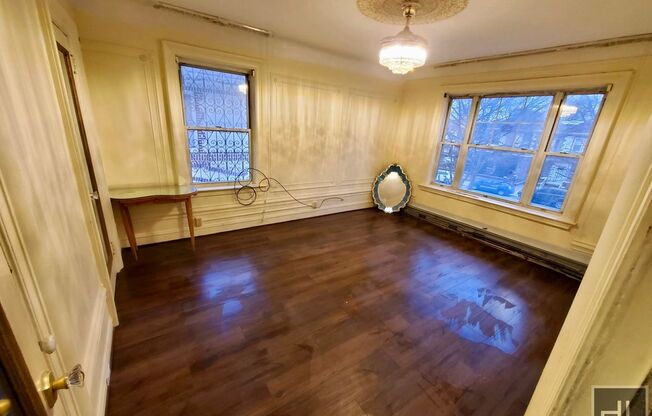 3 beds, 1 bath, 1,200 sqft, $3,600, Unit 2