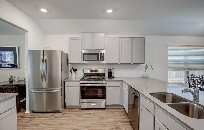 6530 Laurencia Pl, Round Rock TX