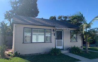 1 +1 Craftsman Cottage near Ventura College