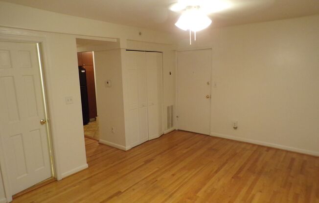 3806 Hickory Ave
