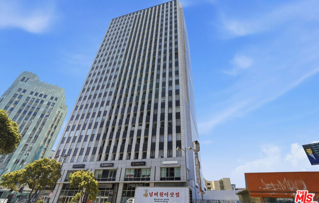 1 bed, 1 bath, 710 sqft, $2,400, Unit 1609