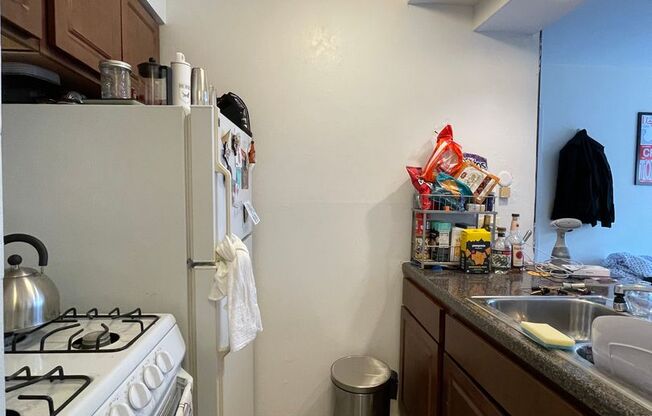 Studio, 1 bath, 400 sqft, $1,350, Unit 535-555