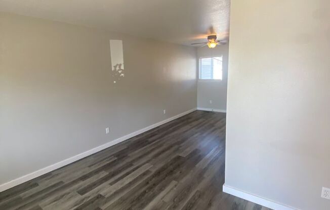 Ivy St. - 1207