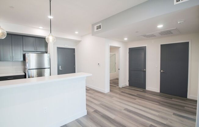 1 bed, 1 bath, 850 sqft, $2,397.08, Unit 203