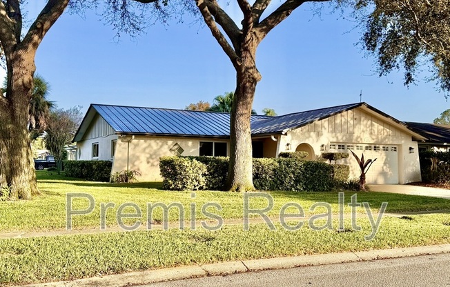 2381 TIMBERCREST CIR W