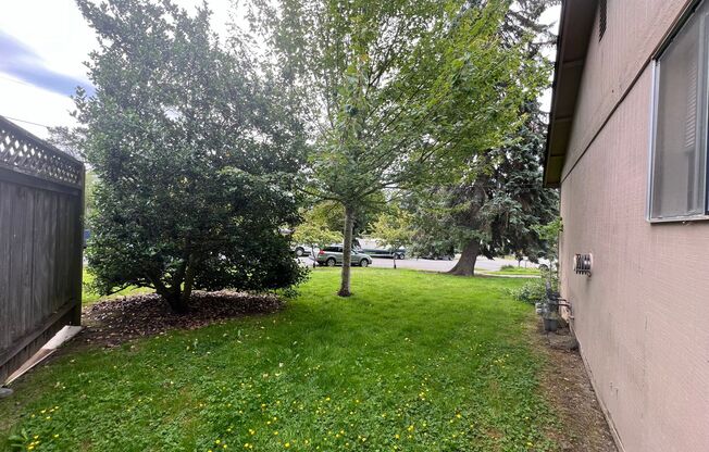 2 Bedroom 1 Bath in Happy Valley  Close to WWU and Fairhaven