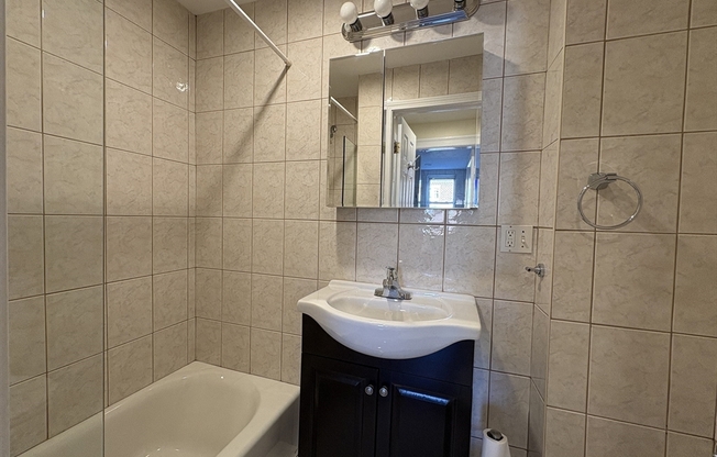 4 beds, 2 baths, 1,200 sqft, $6,000, Unit 202