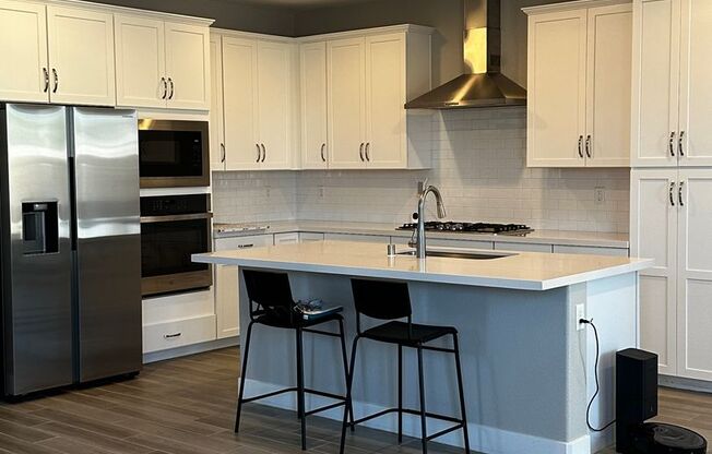 Modern 2-Story Home Built in 2023 – Move-In Ready!