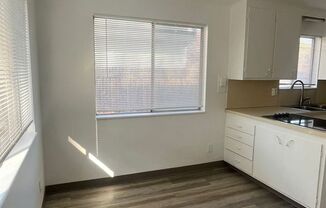 3 beds, 1 bath, 1,692 sqft, $1,995, Unit 4620 S. Wellington