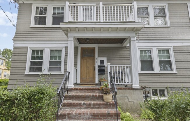 195 SAVIN HL AVE