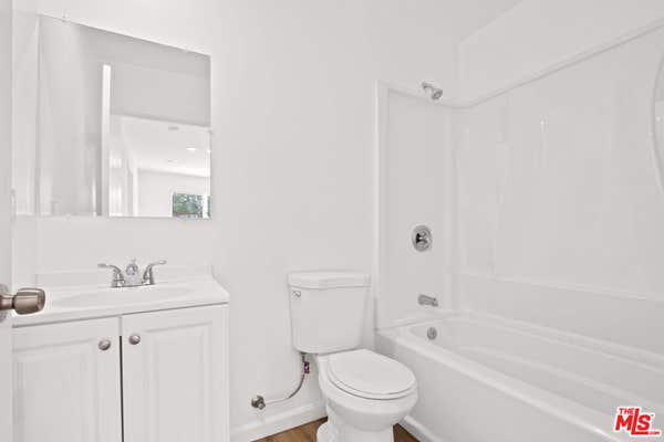 649 1/2 W 92 ST