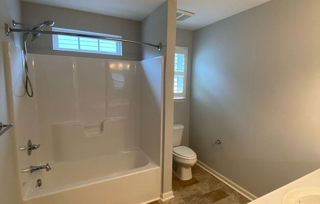 3 beds, 2.5 baths, $2,995