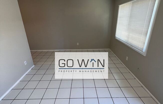 2 beds, 1 bath, 800 sqft, $1,300