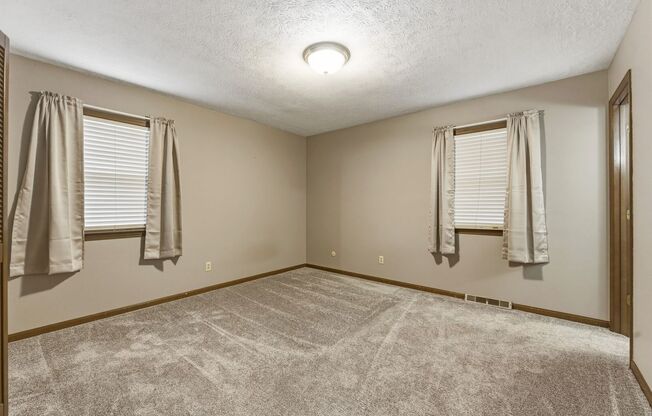 3 bedroom 2 bath home located just off Grantline Rd.