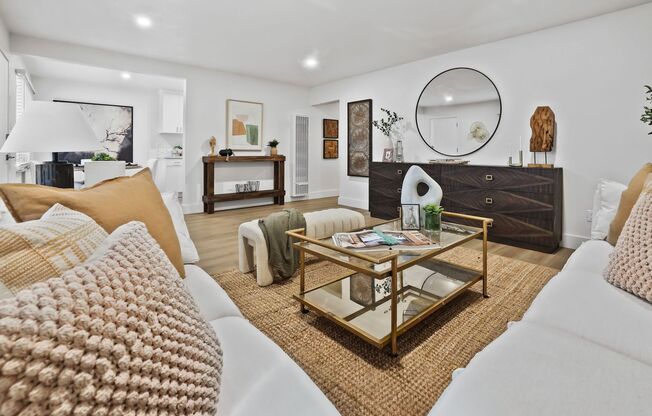 2 beds, 1 bath, 800 sqft, $2,475, Unit Unit 206