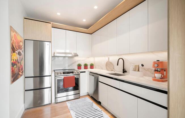 2 beds, 2 baths, $4,156, Unit 5-J