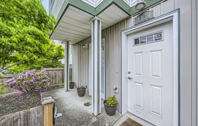 Terrific Townhome Centrally Located in Seattle!
