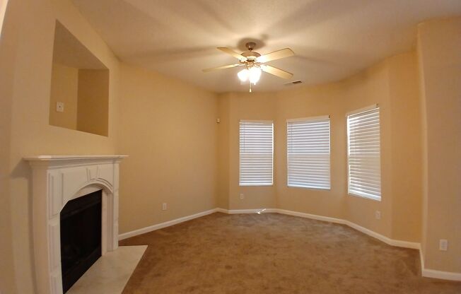 Spacious 3-Bedroom Townhome in Hampton
