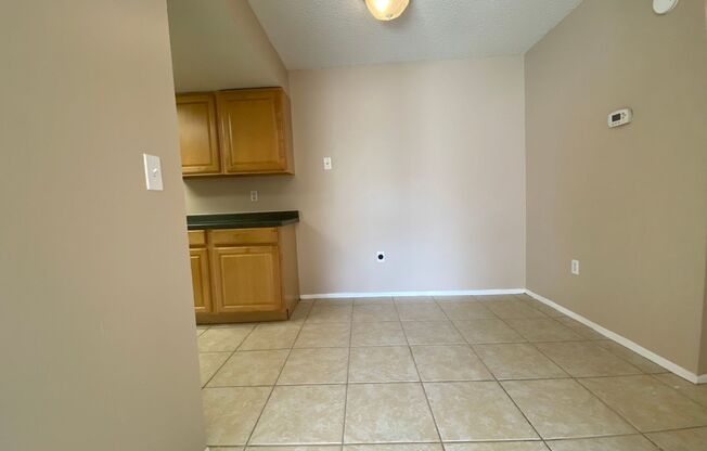 2 beds, 1.5 baths, $1,300