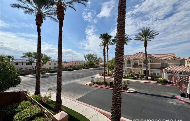 2 beds, 2 baths, $1,550, Unit Building 1