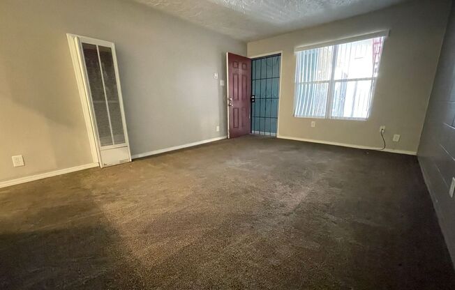 2 beds, 1 bath, 800 sqft, $850, Unit Unit 21