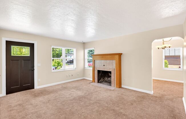 Spacious NE Portland Home with Central A/C, Finished Basement & Loft