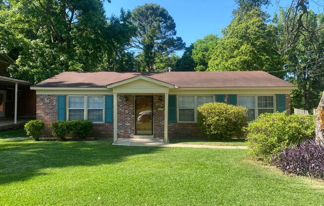 3-Bedroom  cutie ! APPLY today at All3Realty.com