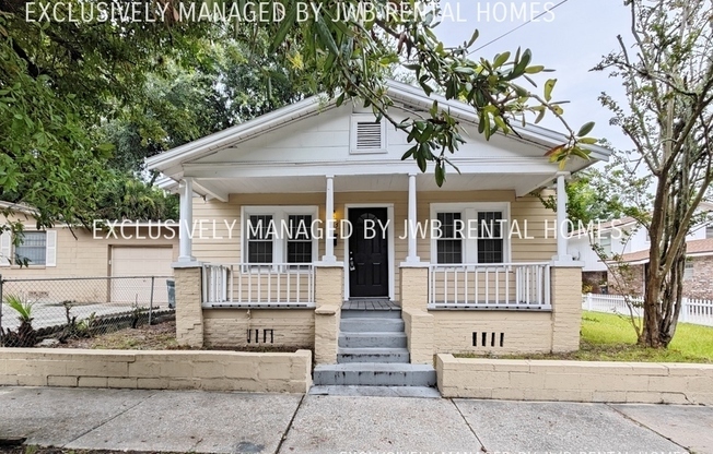 2 beds, 1 bath, 1,036 sqft, $1,145