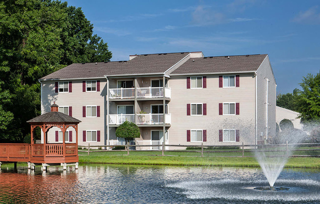 LakerRdge Square Apartments are located in Ashland, VA