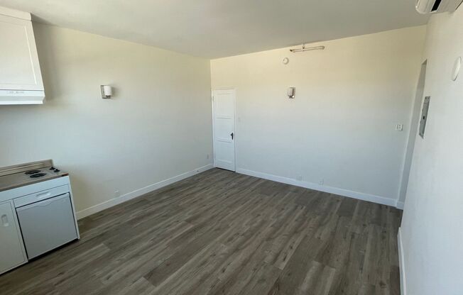 Crestwood Tower, LLC