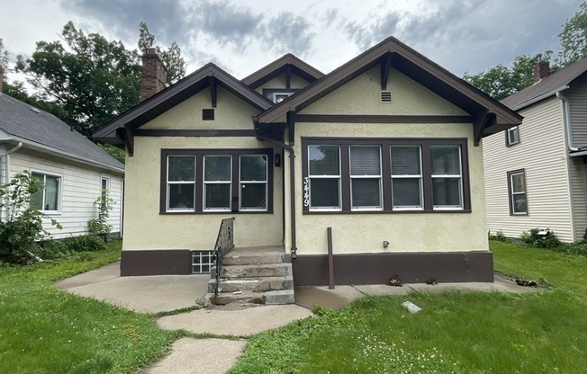 3449 LYNDALE AVE N