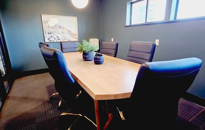 2 beds, 1 bath, 956 sqft, $1,300, Unit 3917-1C