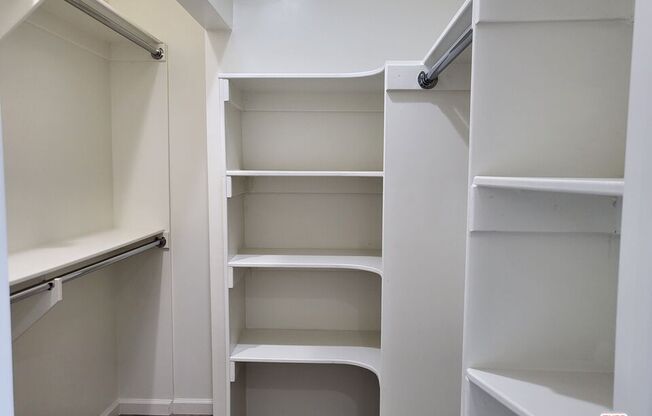2758 W 12 ST